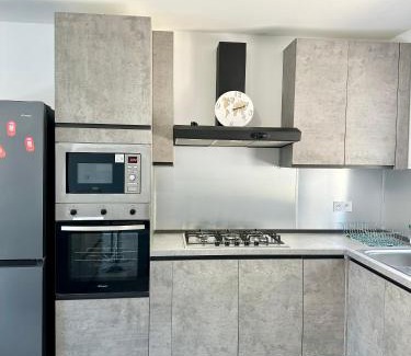 Rosans Villa | LA Conciergerie 05 Villa Kylsha Rosans WiFi Terrasse Confort