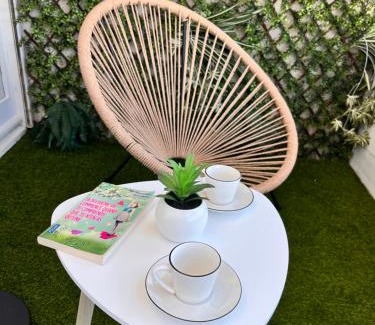 Courseulles-sur-Mer Apartment | La Coquille - Coquet T2 à 200m Juno Beach & Plage