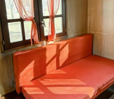 Saint-Pantaleon-de-Lapleau Other | La Corrèze en Roulotte, 3pers