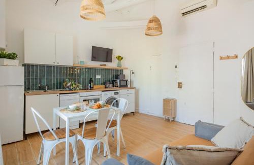 Saint-Victor Apartment | La Corderie - Sous les toits de Marseille