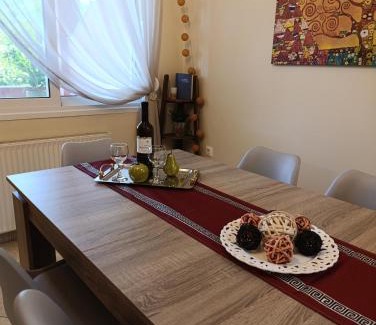 Kanoni Villa | La Corona d' oro