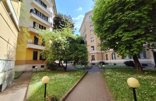 Calvairate Apartment | La corte del biliardino