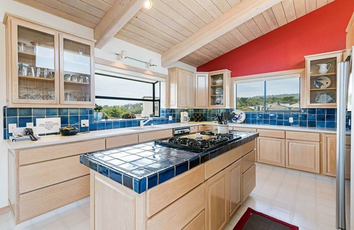 Sea Ranch House | La Costiera | Ocean & Bluff Views w/Hot Tub
