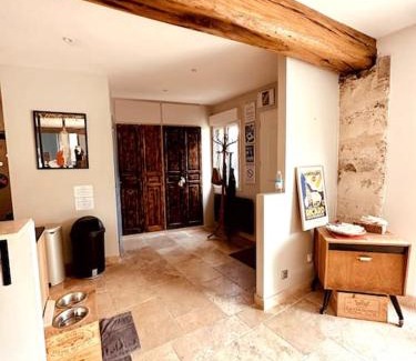 Montepilloy House | La Cour Verte : Chaleureuse grange réhabilitée