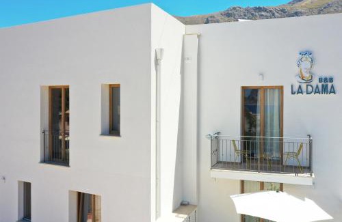 Macari Bed & Breakfast | LA DAMA