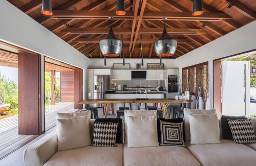Devet Villa | La Danse du Soleil in Deve by Personal Villas - Lovely Charming Paradise
