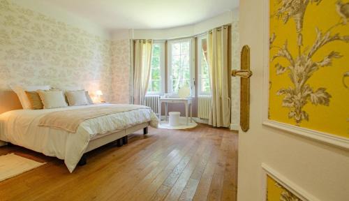 Montieramey House | La demeure du lac d'orient