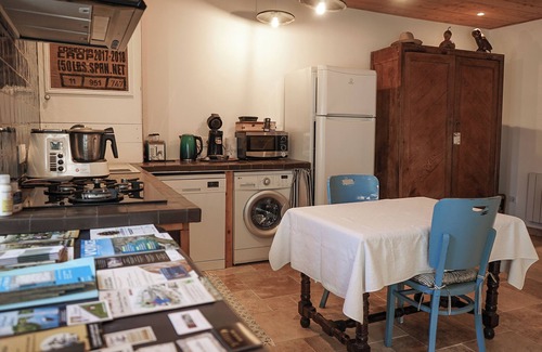 Saint-Seurin-de-Prats House | La Demoiselle