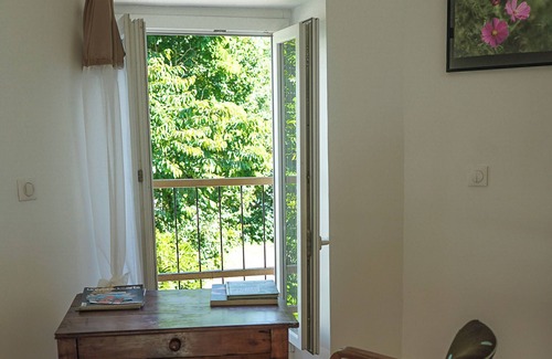 Saint-Seurin-de-Prats House | La Demoiselle