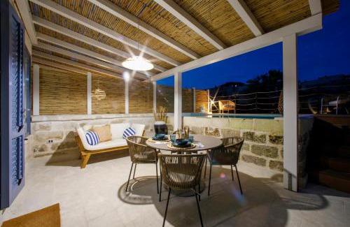 Quartiere XXIV Don Bosco Villa | La Dimora del Sale - Ville con piscina