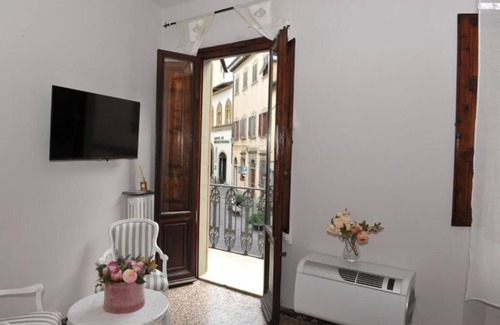 San Miniato House | La Dimora Sotto la Rocca - Double Room with Private Bathroom
