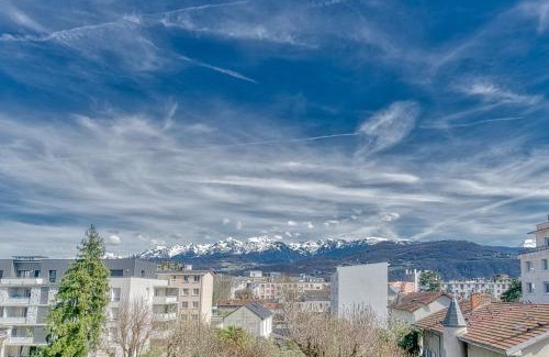 Quartier Exposition-Bajatiere Apartment | La Dolce Vita¶ Belle vue ¶ Confort ¶Proche TRAM