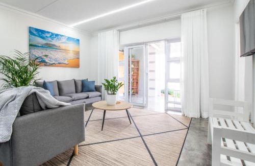 Mountainside House | La Dolce Vita Gordon’s Bay