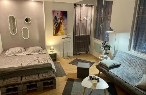 Chatellerault Apartment | La Duchesse de Bourbon