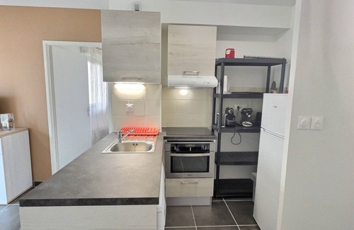 Serignan Apartment | La Dune by Interhome