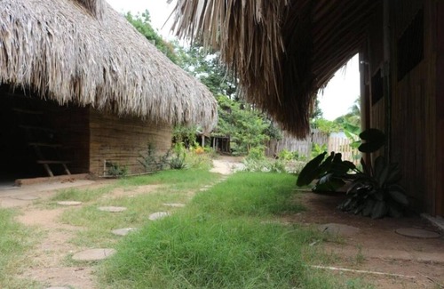 Palomino Bed & Breakfast | La Esquina Lejana Ecolodge en Palomino. Paz y Tranquilidad. Mar, río y Selva