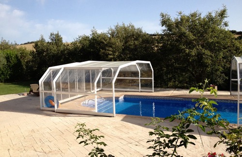 Aleny Cottage | La Farraja de Cal Farrés, rural house 1 h. from BCN: swimming pool, bbq, garden.