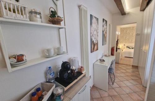 Centro Urbano Apartment | La Fenice grazioso appartamento in centro con cortile privato
