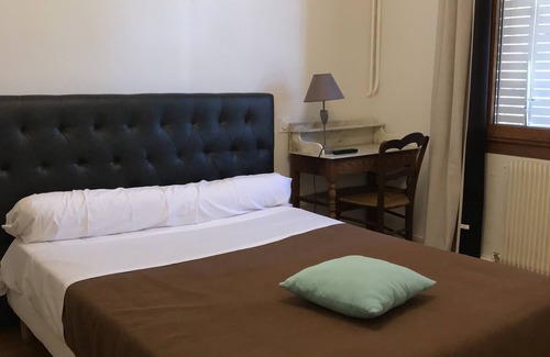 Commelle-Vernay House | La Ferme aux Biches