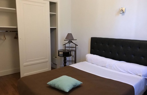 Commelle-Vernay House | La Ferme aux Biches