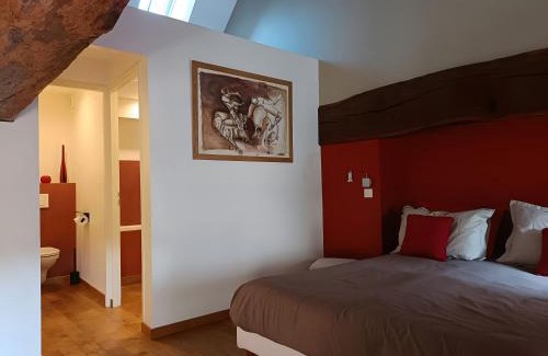 Beaumont-sur-Grosne Bed & Breakfast | La Ferme Aux Arts