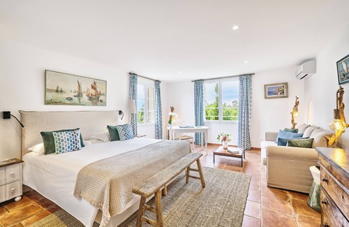 Cote d'Azur- French Riviera Hotel | La Ferme d'Augustin