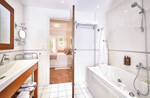 Cote d'Azur- French Riviera Hotel | La Ferme d'Augustin