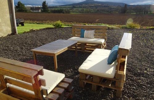 Saint-Jeures Bed & Breakfast | La Ferme de Madelonnet