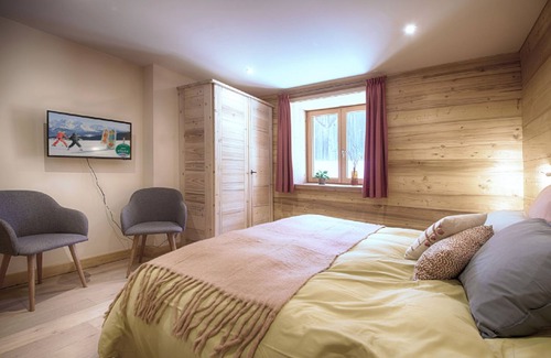 Cordon House | La Ferme des Fingères - Apartment with all comfort facing Mont-Blanc This old f