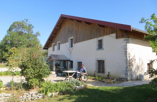 Pierrefontaine-les-Varans Bed & Breakfast | La ferme du bonheur
