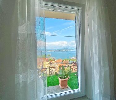 Cadimare Apartment | La finestra sul mare