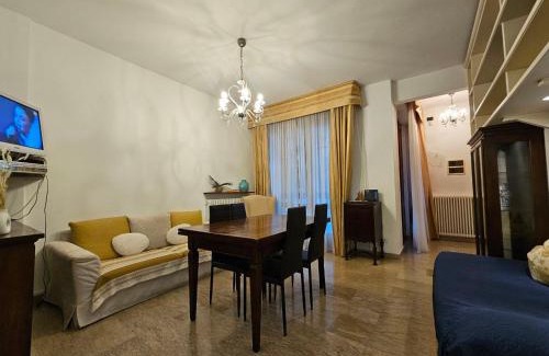 San Mariano Apartment | La Finestra Sul Porto by Holiday World