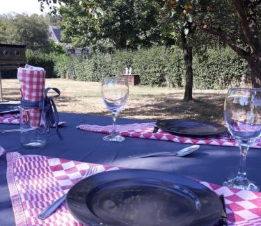 Noiseux Bed & Breakfast | La Fleur et Le Soleil (F&S)