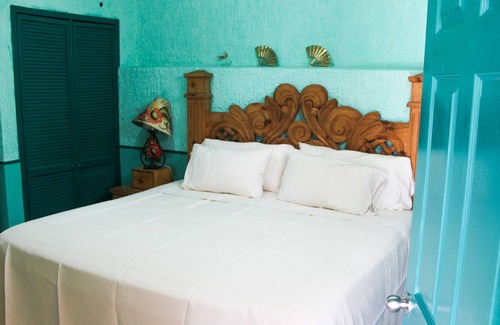 Ajijic Villa | La Floresta Gated Community Pool & Clubhouse
