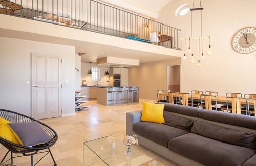 Viens House | La Fontaine Basse – village rental house for 8 in Viens