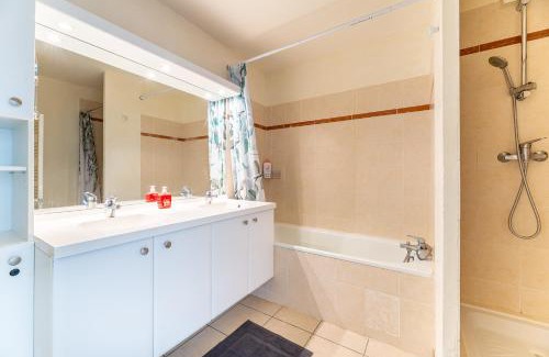 Les Sorinieres Apartment | La Fontaine - Confortable, Calme & Spacieux