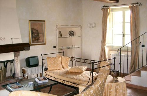 Il Poggio House | La Fonte Carducciana