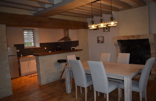 Trizay-Coutretot-Saint-Serge House | La Petite Mairie Gîte - Self Catering Rental