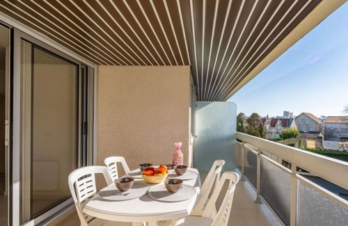 Vaux-sur-Mer Apartment | La Fregate by Interhome