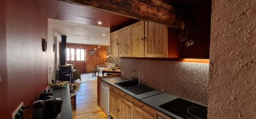 Abries House | La Frisanfave, Maison de village, centre 65M2