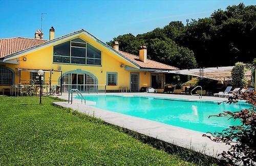 Zona XLIX Santa Maria di Galeria Apartment | LA GINESTRA Suite In Farmhouse Il Casale Delle Ginestre