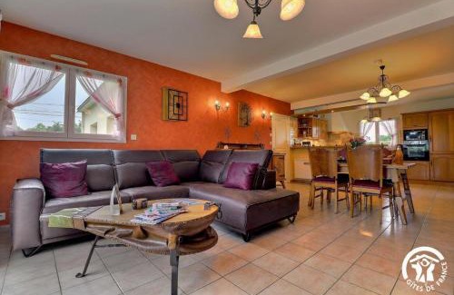 Saint-Senoux House | La giseline