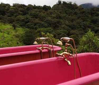 La Calera Hotel | La Gloria Reserva Forestal