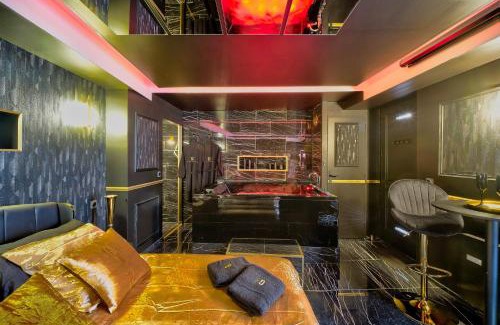 Macon Apartment | LA GOLDEN ROOM - Suite de Luxe avec Jacuzzi