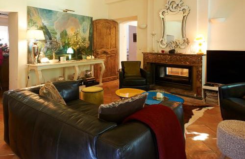 Nans-les-Pins Bed & Breakfast | La Grande Maison De Nans