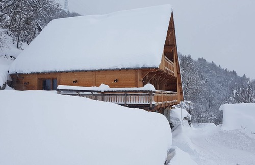 Allemond Ski Chalet | La Grange à Gaspard