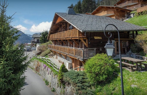 Chatel Ski Chalet | La Grange au Merle - mountain break for 12 with spa - OVO Network