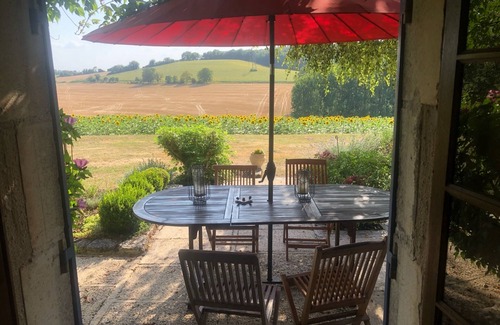 Saint-Martial-Viveyrol House | La Grange, beautiful barn conversion with private swimming pool in rural setting