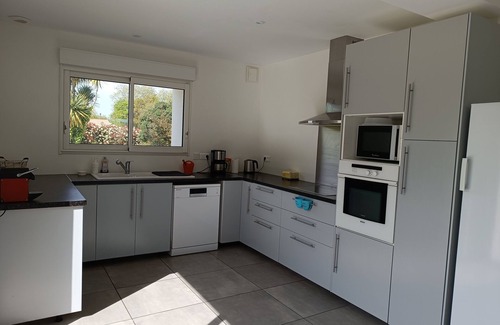 Orx House | La grange CABIROL- Large renovated house 10 minutes from the ocean with swimming pool