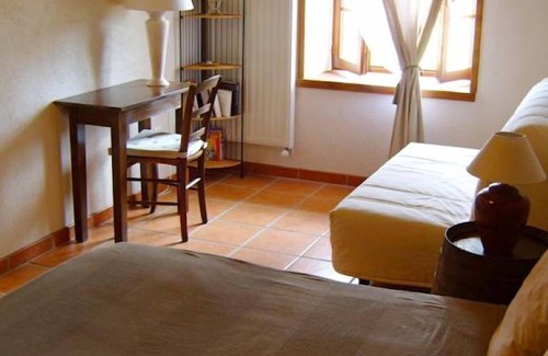 Coutouvre House | La Grange : Chambre Hivernage